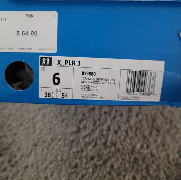 Pink Adidas - Picture 5 of 5